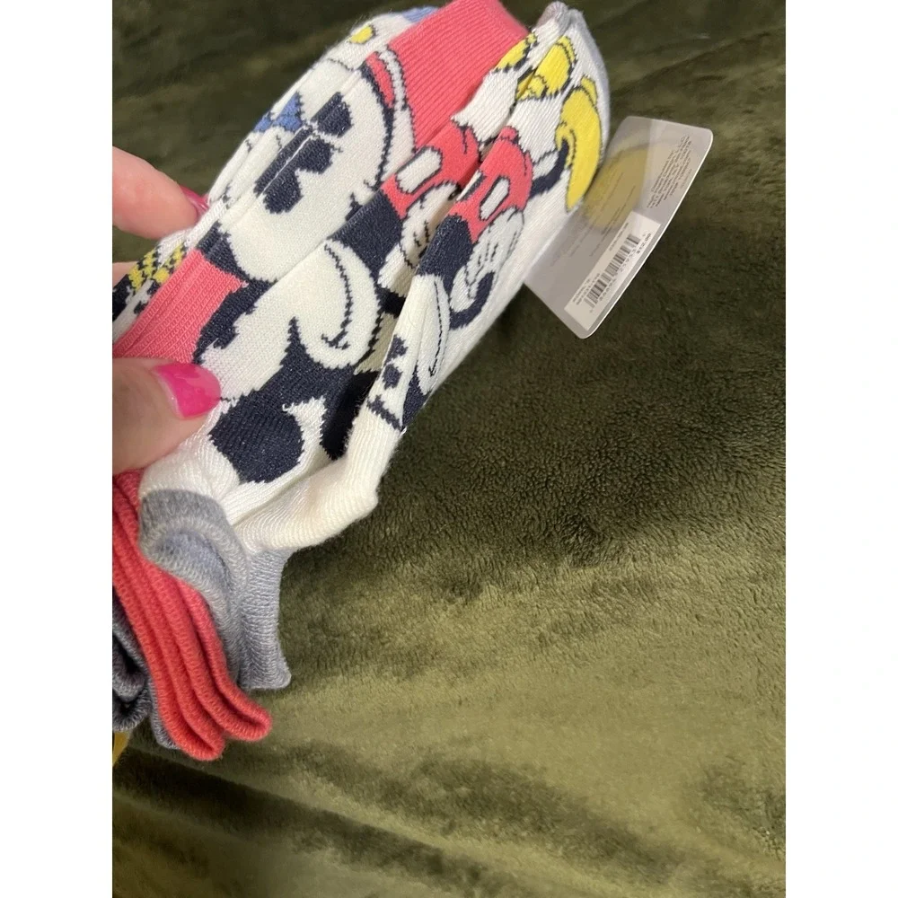 New With Tags Disney Mickey, Goofy and Donald‎ Women's Socks (6 Pairs) (1897)